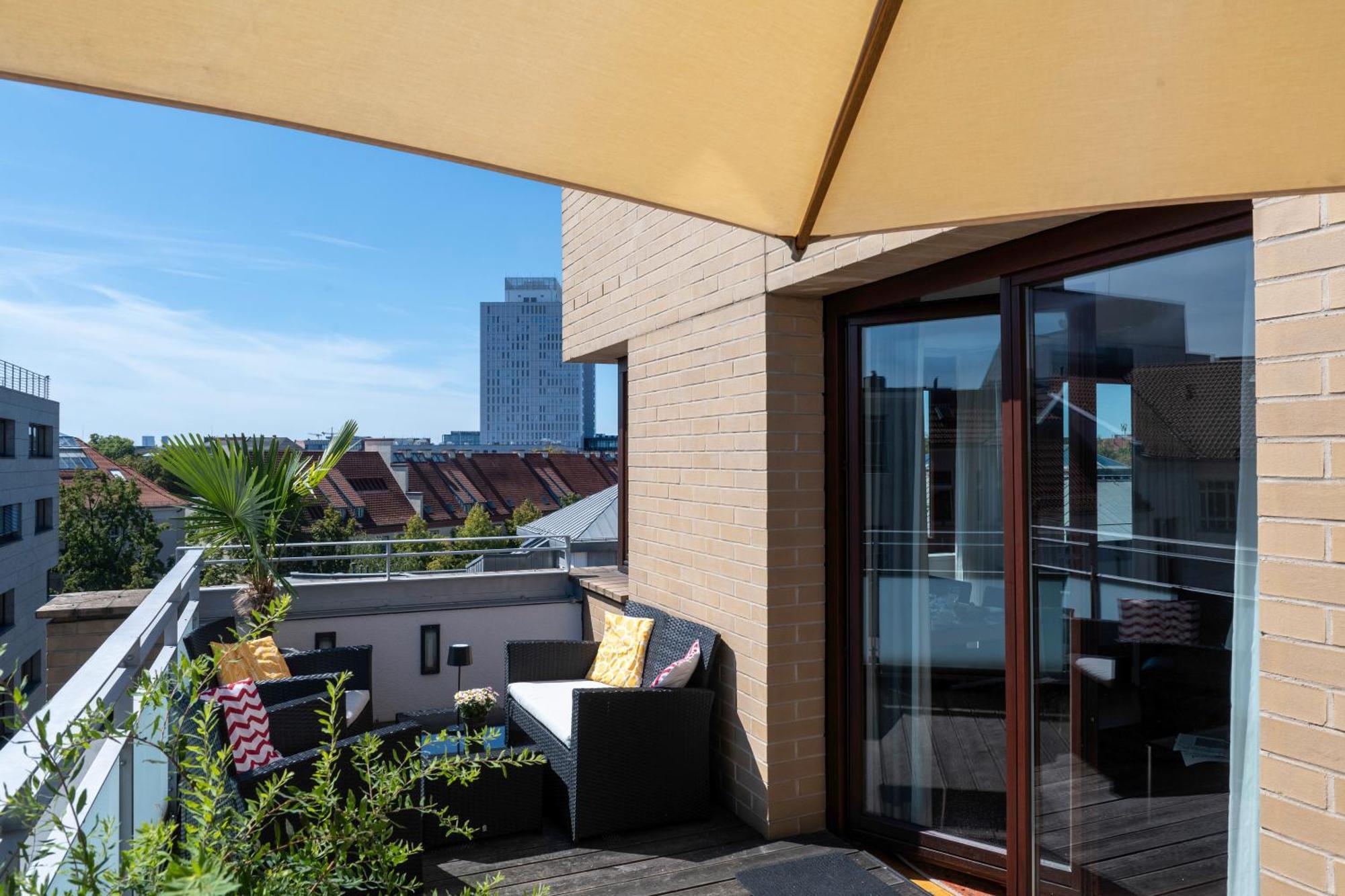 Two-Bedroom Apartment Rooftop Terrace