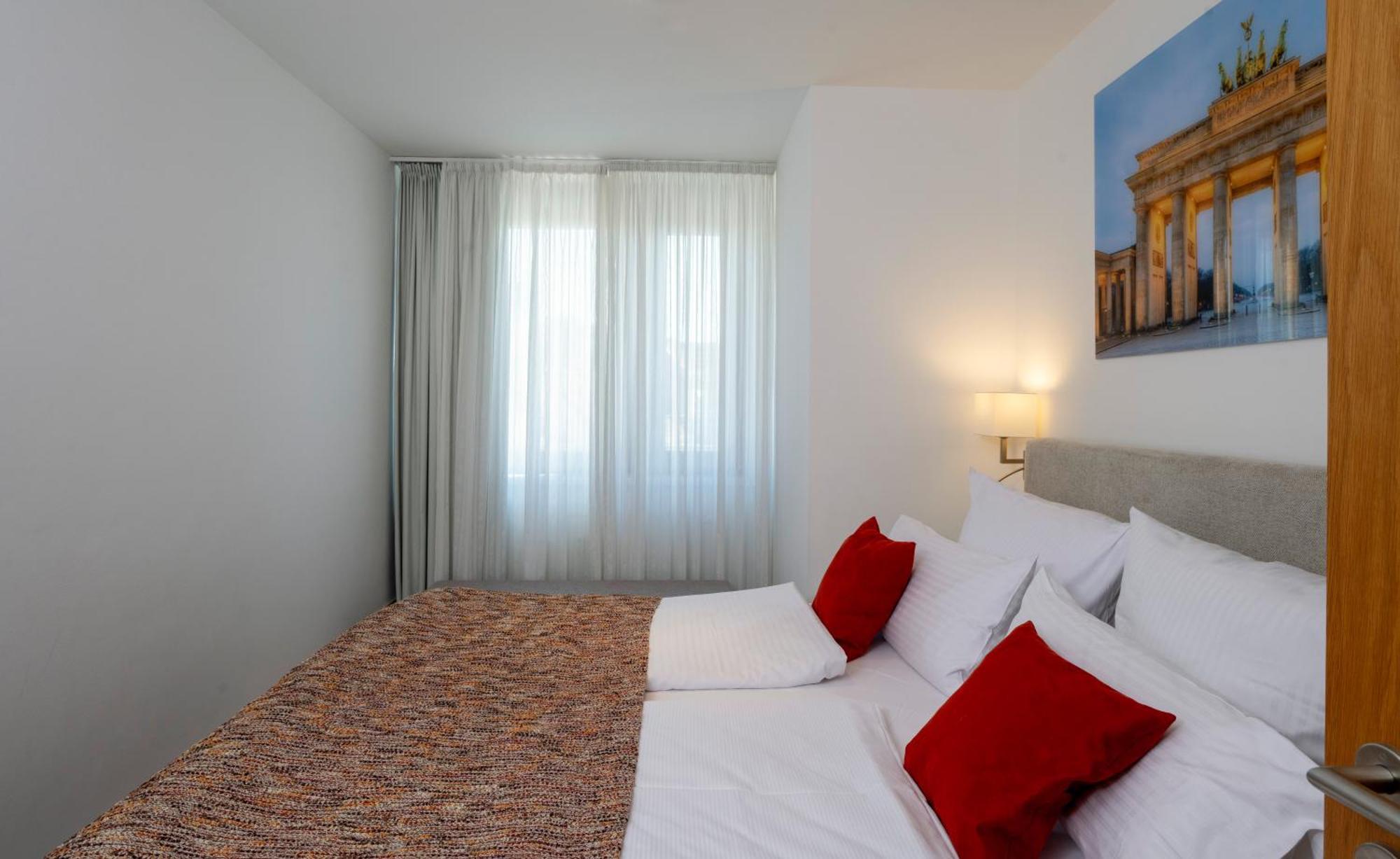 Two-Bedroom Apartment Rooftop Terrace