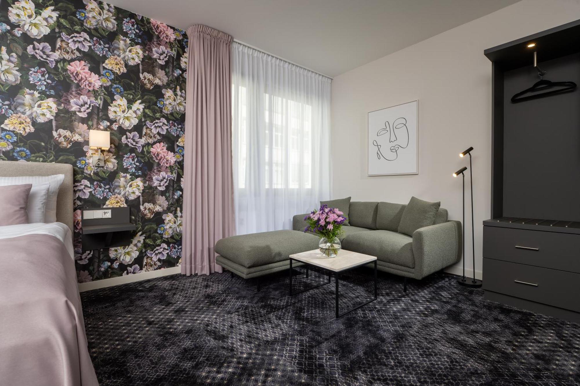 Grand Deluxe Double Room