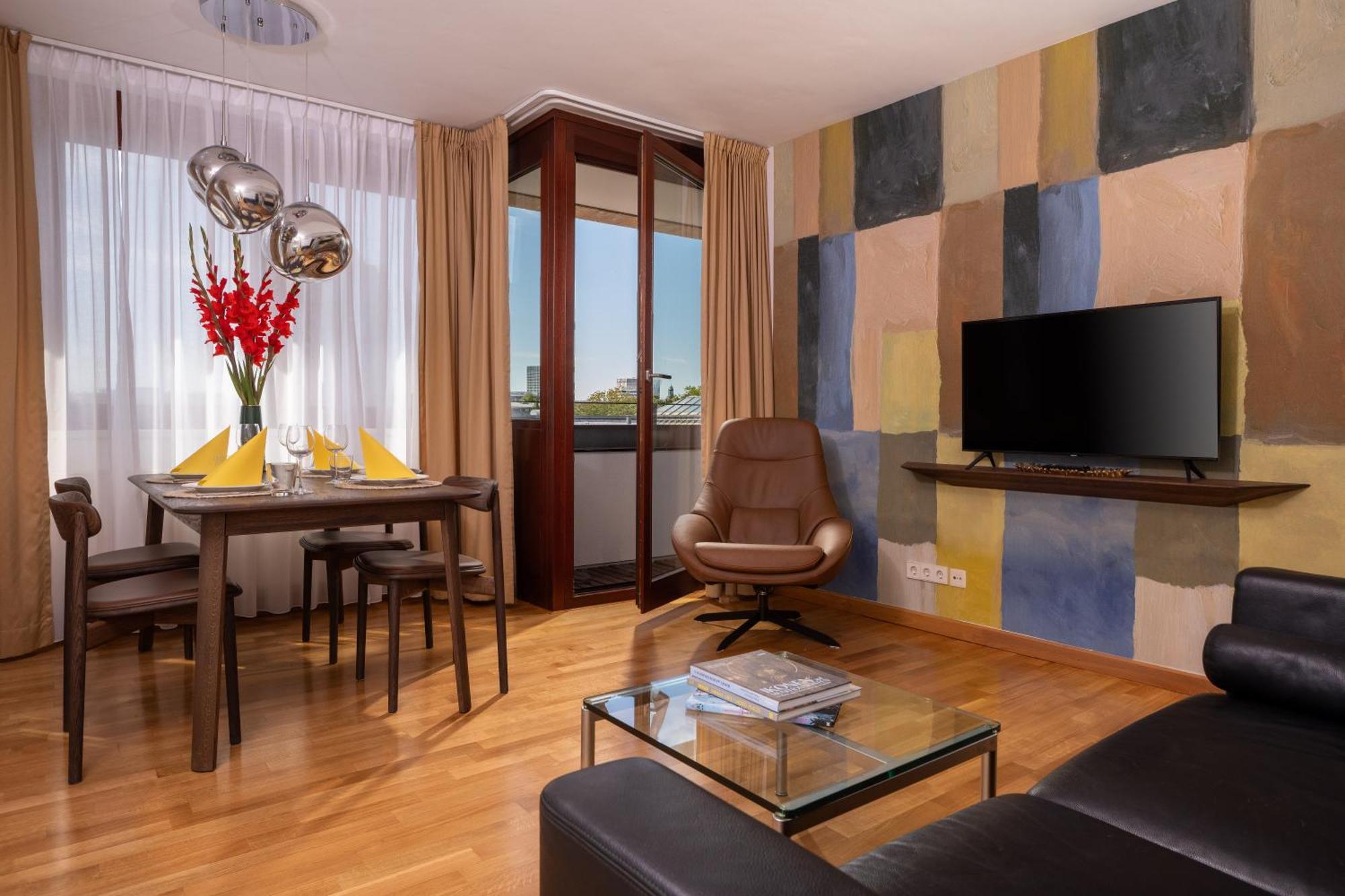 Two-Bedroom Apartment Rooftop Terrace