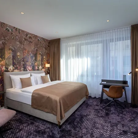Hotel Aquino Berlin-3